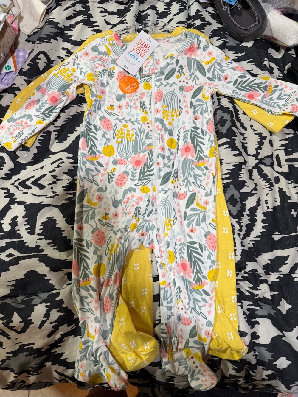 Carters set